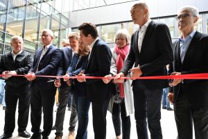 Mehr über den Artikel erfahren Einweihung des neuen Schulgebäudes der FES