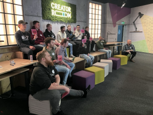 Mehr über den Artikel erfahren Zu Gast im CREATOR ROOM des hr